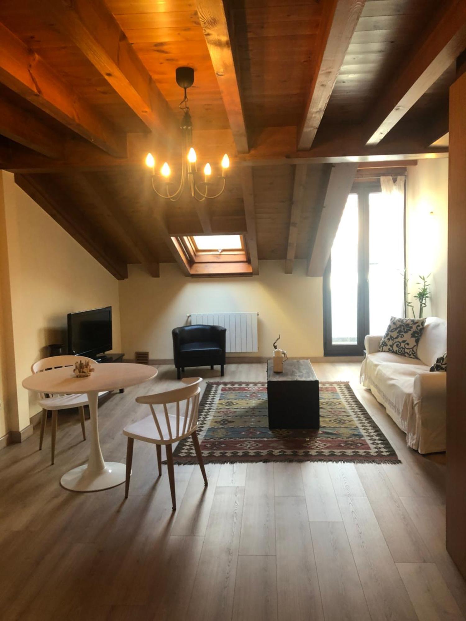 La Plaza De Llanes, Plaza Parres Sobrino, 6 Apartment Bagian luar foto