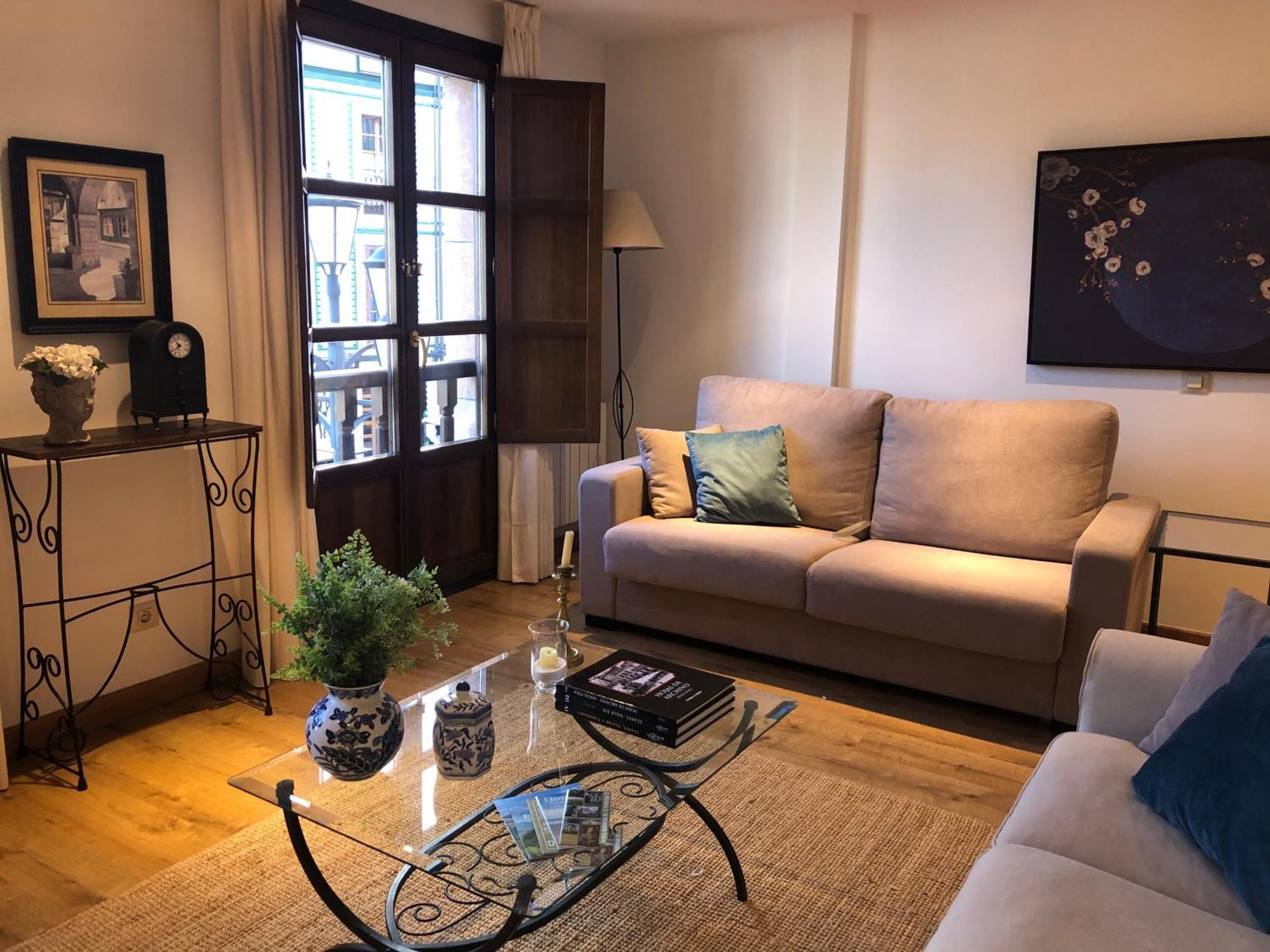 La Plaza De Llanes, Plaza Parres Sobrino, 6 Apartment Bagian luar foto