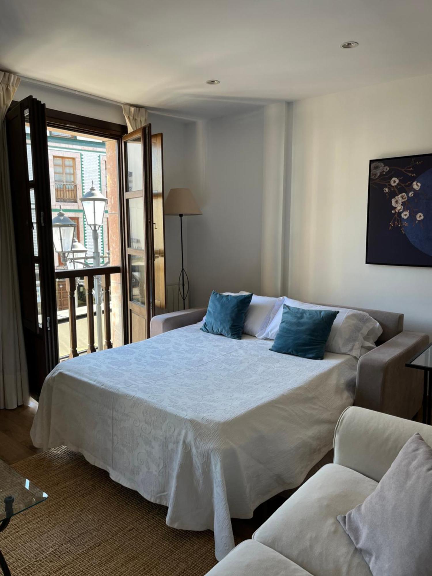 La Plaza De Llanes, Plaza Parres Sobrino, 6 Apartment Bagian luar foto